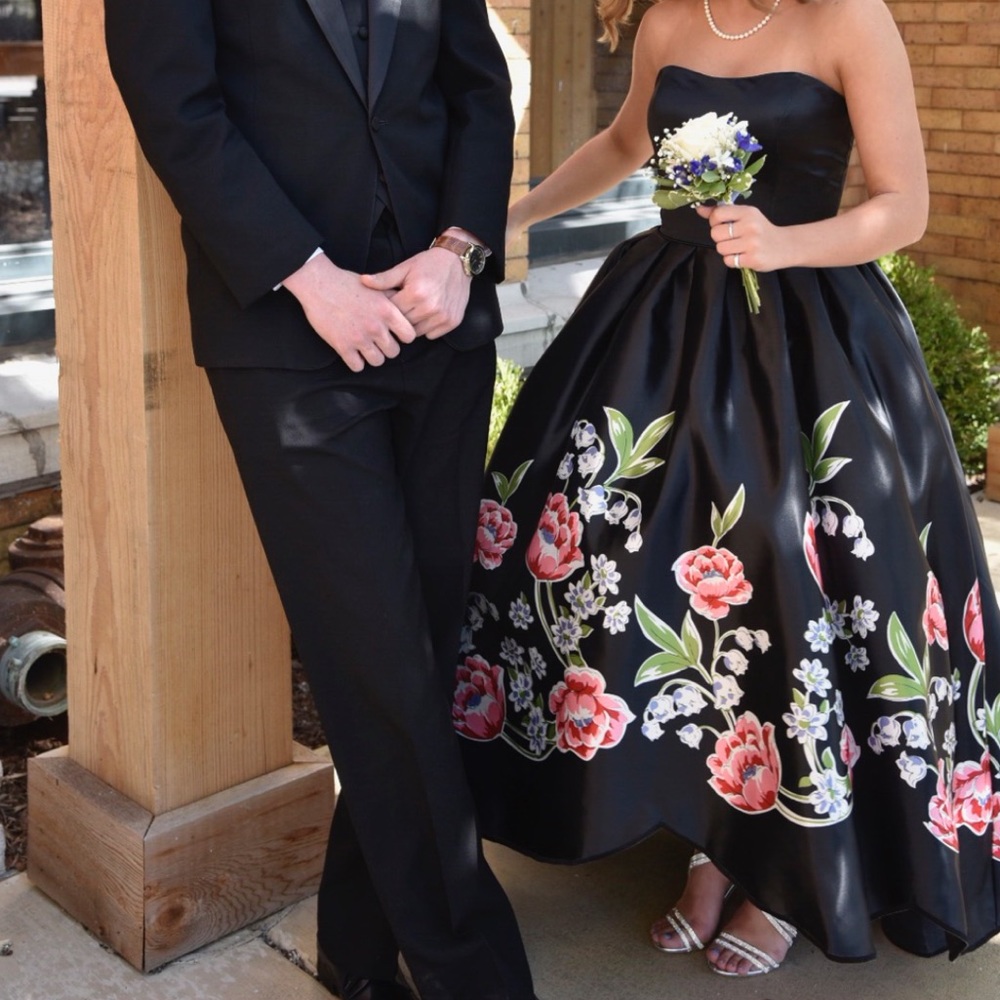 Sherri Hill Hi-Low Scalloped Hem Prom Dress